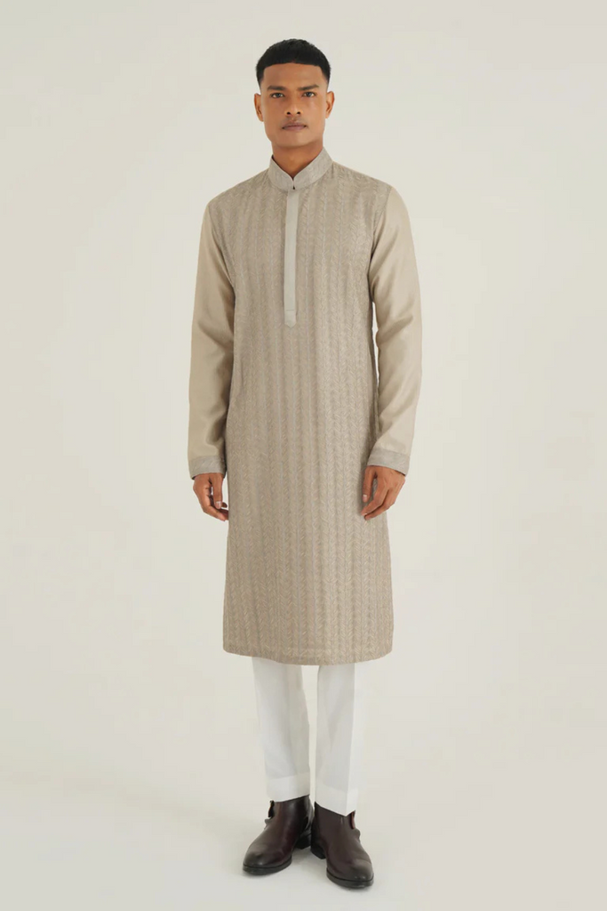 THREAD EMBROIDERED KURTA SET
