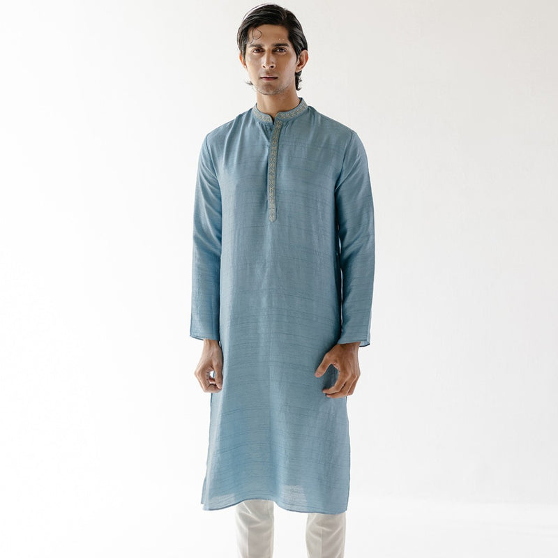 AITBAAR KURTA SET