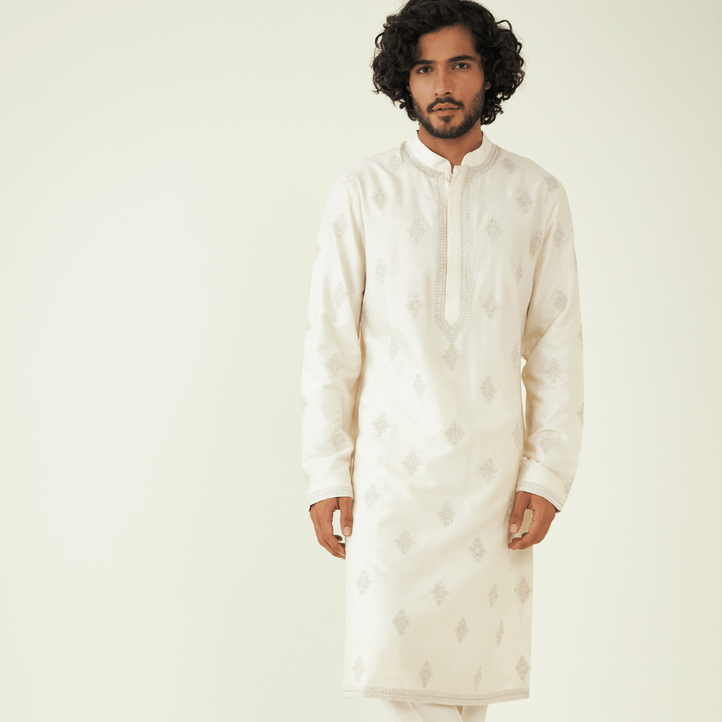MAAHRU KURTA SET