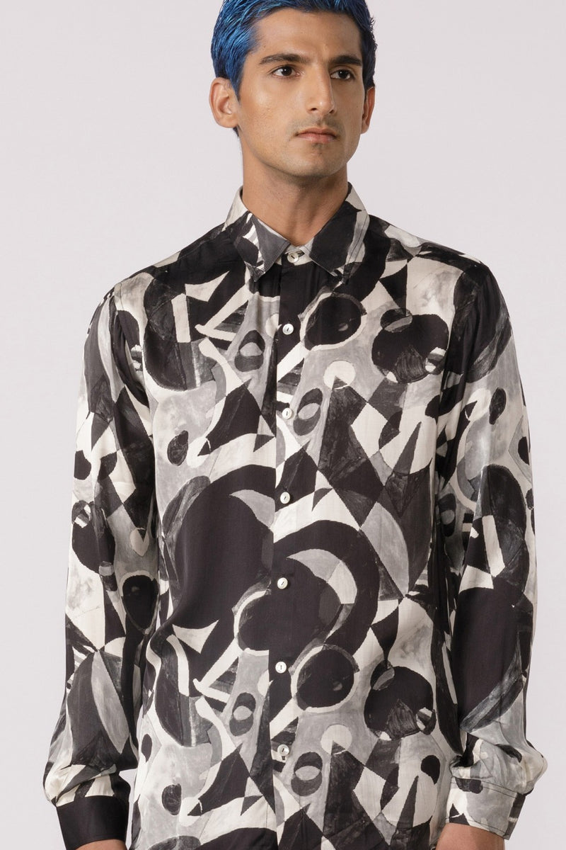 ABSTRACT BLACK AND WHITE PRINTED SHIRT