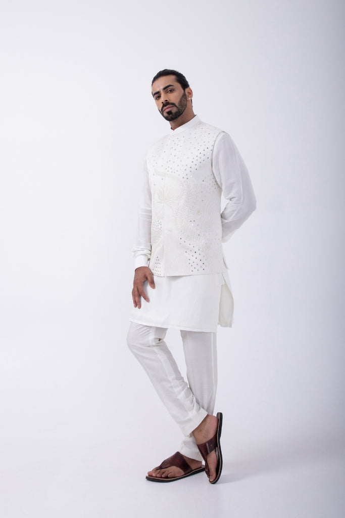 IVORY KURTA SET WITH IVORY LOTUS WATERDROPS BUNDI