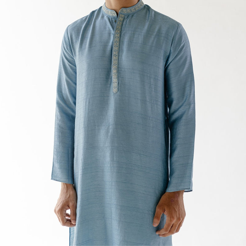 AITBAAR KURTA SET