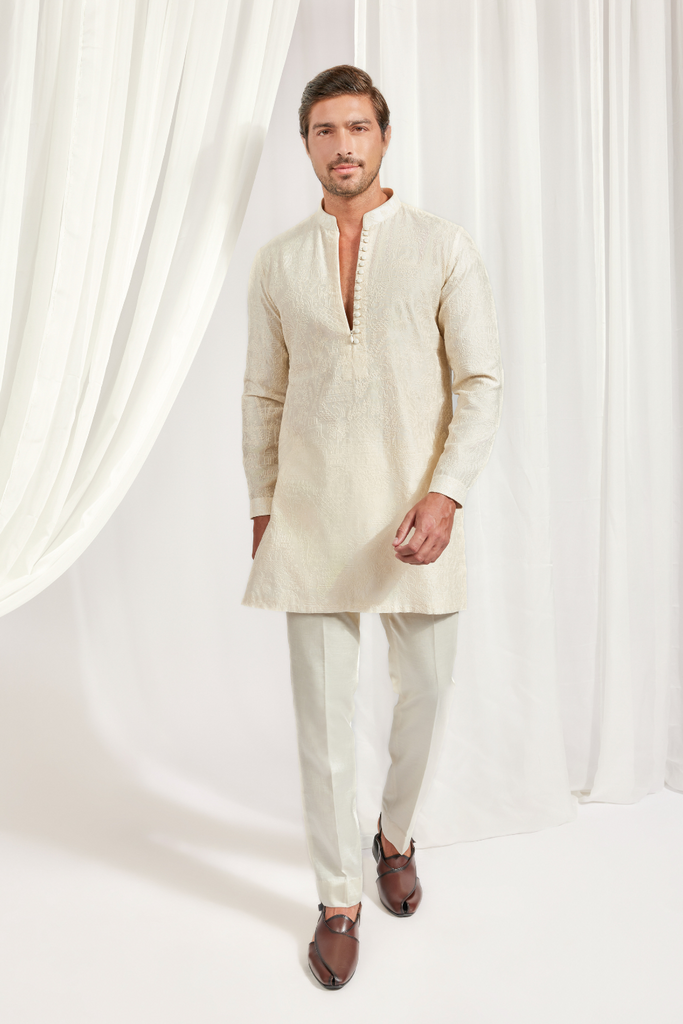 SHORT BANDI WITH KURTA AND SLIM PANTS