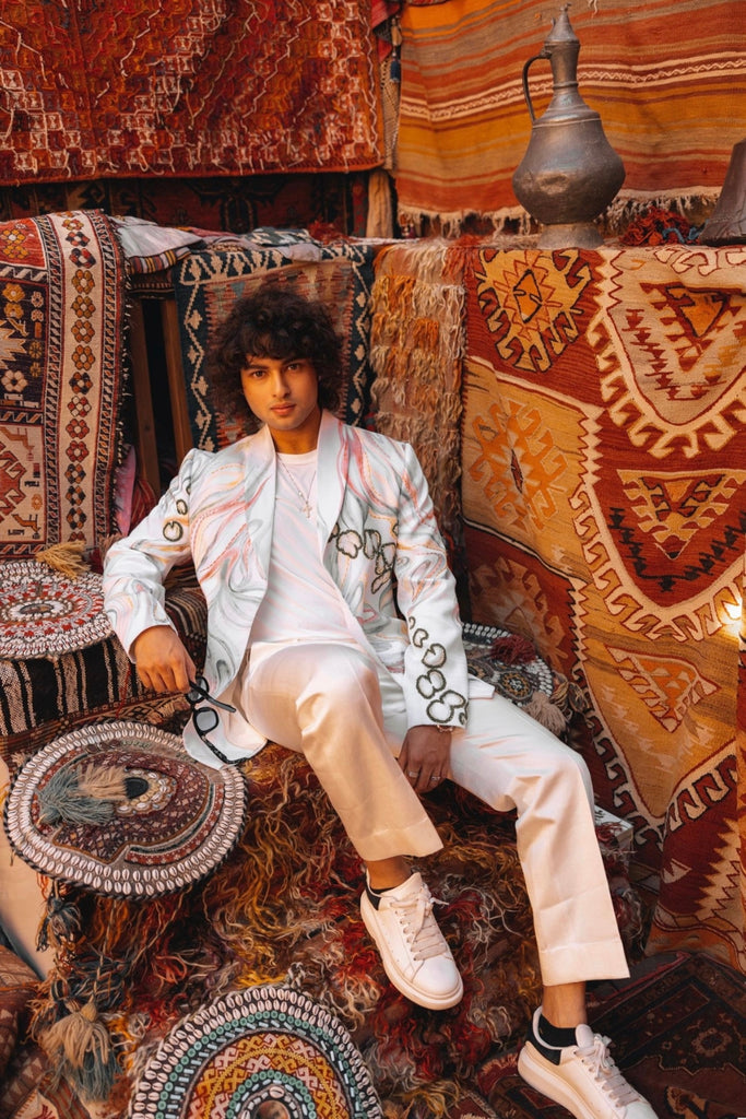 THE WATER LILY CONCEPT LOOK