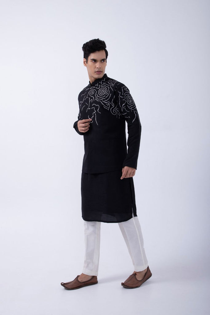 BLACK ABSTRACT EMBRIODERED KURTA SET WITH BLACK ABSTRACT EMBRIODERED BUNDI