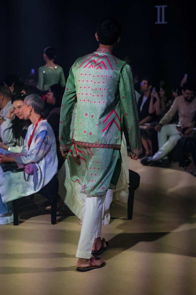 SAGE GREEN BUNDI SET