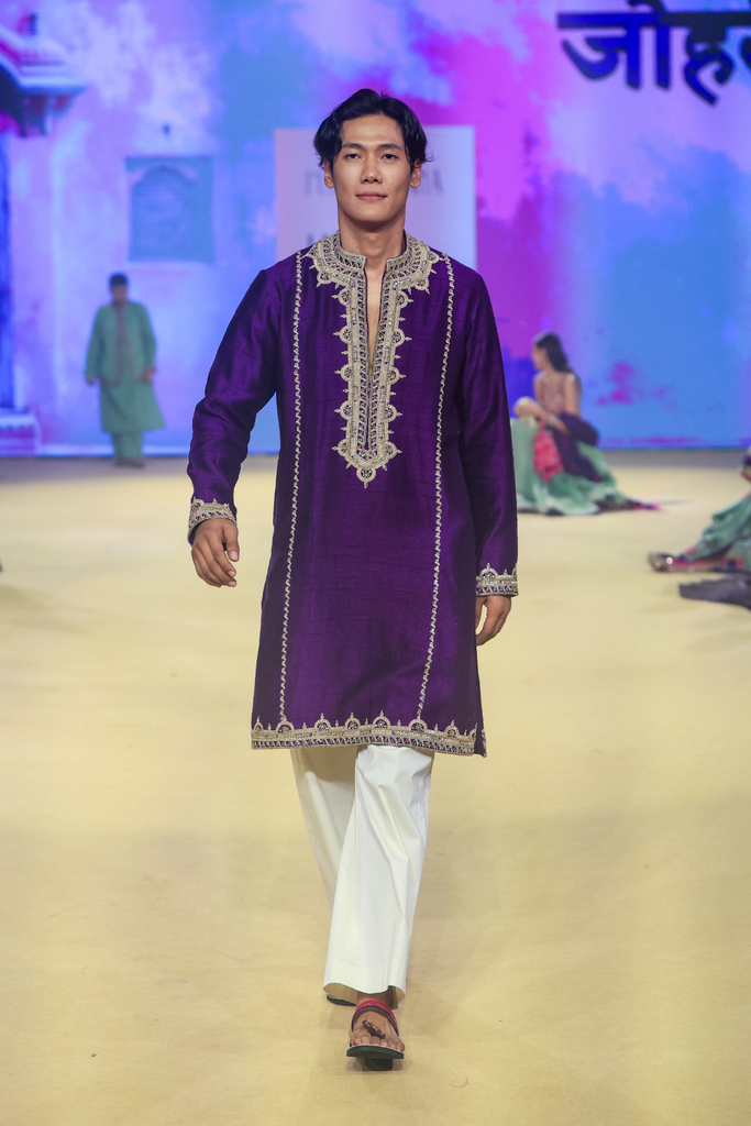 BAINGANI KURTA SET