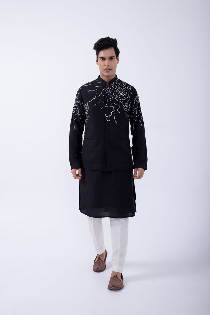 BLACK ABSTRACT EMBRIODERED KURTA SET WITH BLACK ABSTRACT EMBRIODERED BUNDI