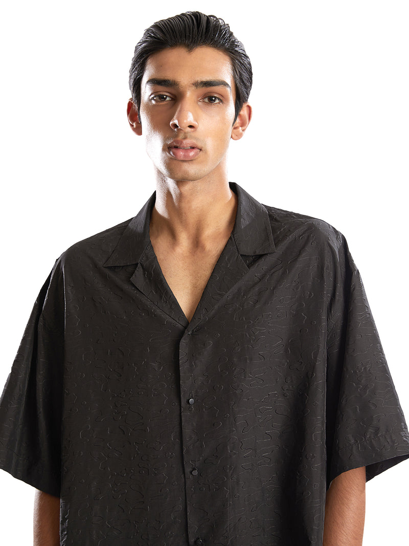 BLACK CAMP COLLAR HALF SLEEVES SHIRT