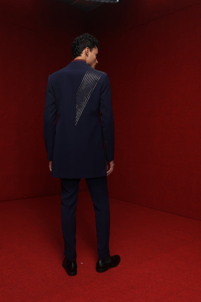 NAVY BLUE INDOWESTERN WITH DIAGONAL DETAIL ON ONE SIDE PAIRED WITH BURGUNDY BROAD STAND KURTA AND NAVY BLUE