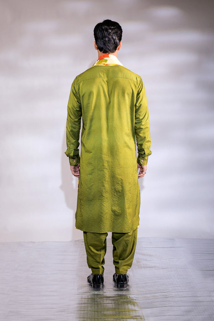 SHAFAQAT GREEN KURTA PAJAMA WITH PRINTED STOLE SET