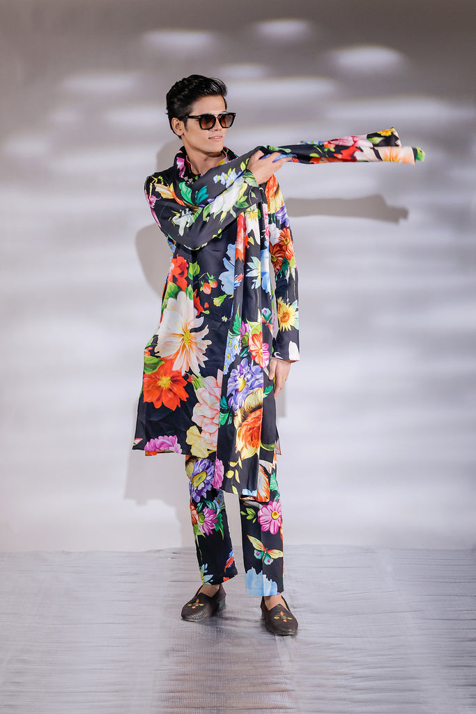 RIWAAYAT PRINTED KURTA PAJAMA WITH STOLE SET