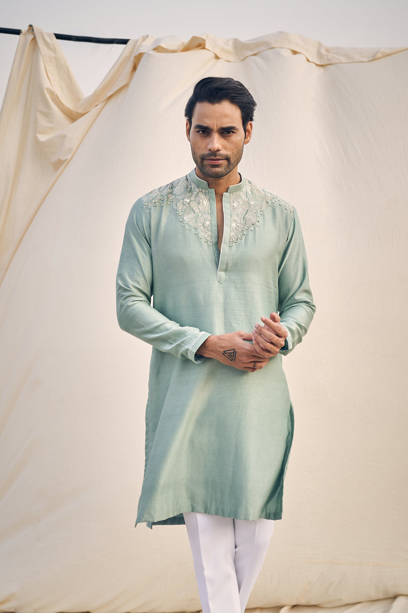 U LINE EMBROIDERY KURTA SET