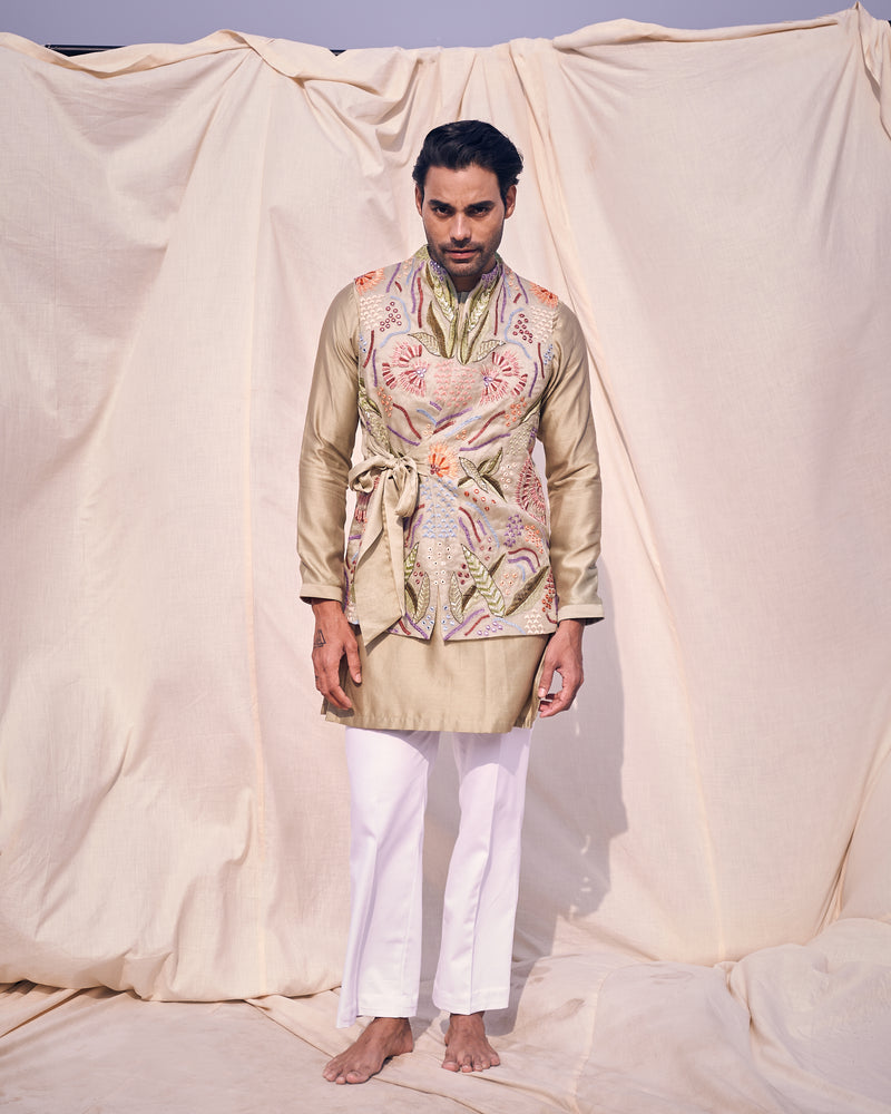 TIE-UP BANDI SET WITH MULTICOULOUR EMBROIDERY