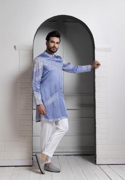 AZURE BLOOM EMBROIDERED KURTA