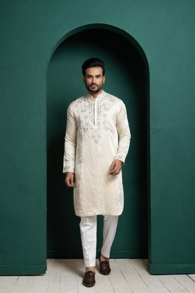 IVORY GRACE EMBROIDERED KURTA