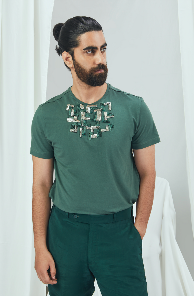 EMRALD EMBROIDERED TSHIRT