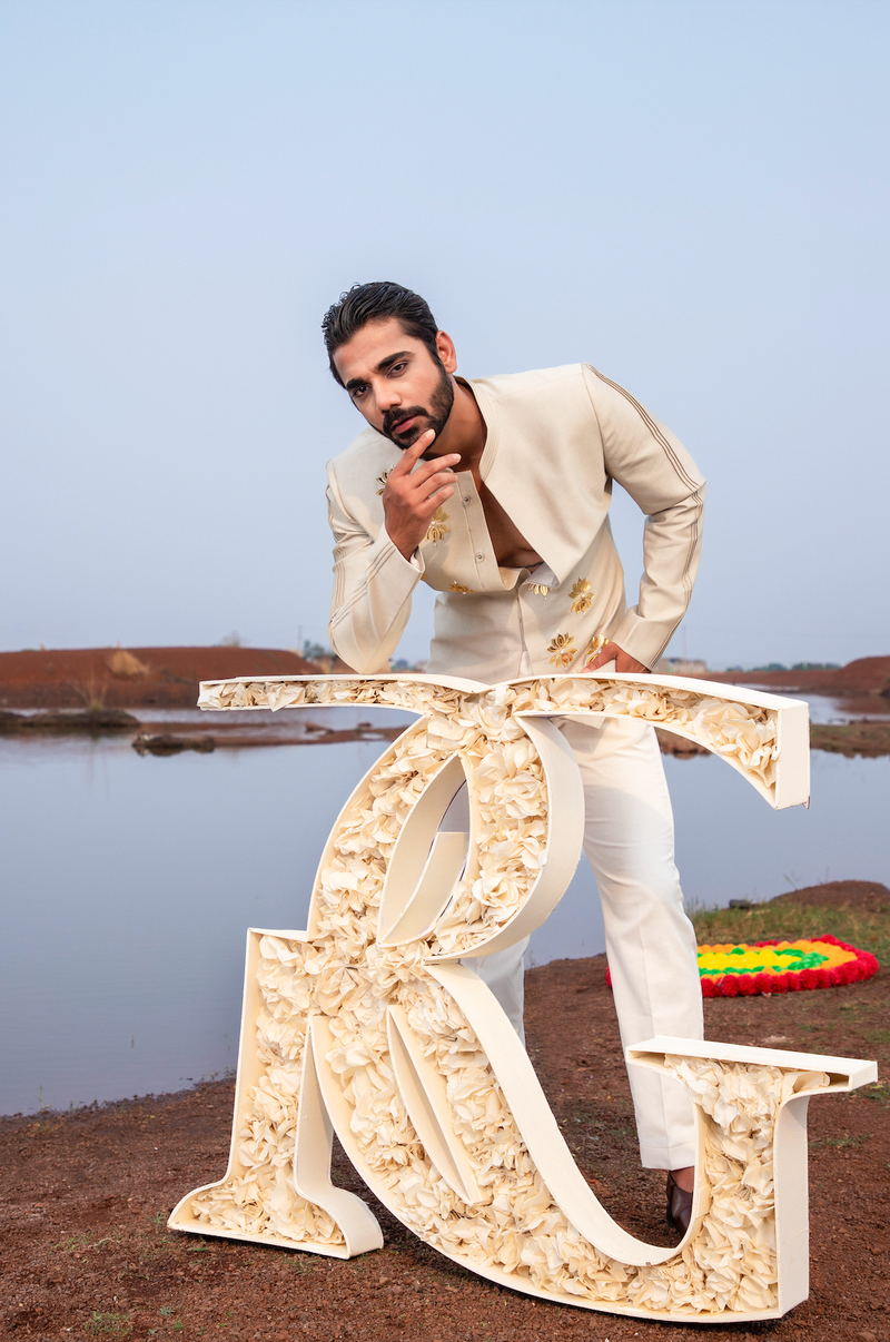 ENCHANTED LOTUS JODHPURI SET