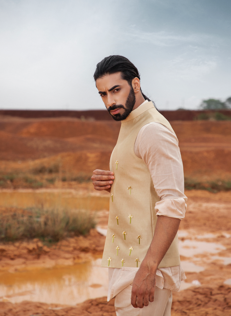 KHAKI CUTPIPE BUNDI