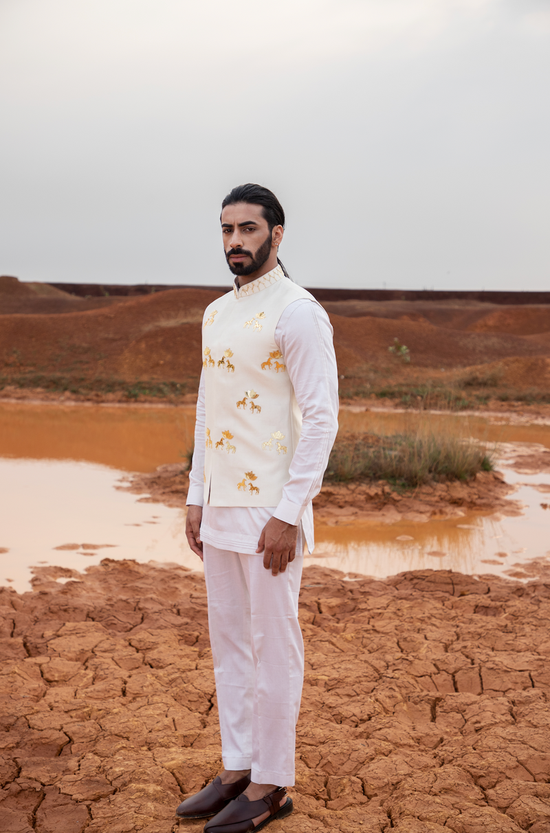 IVY HORSE - LOTUS BUNDI SET