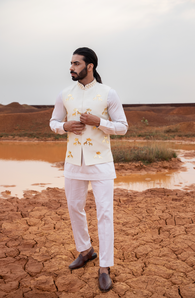 IVY HORSE - LOTUS BUNDI SET