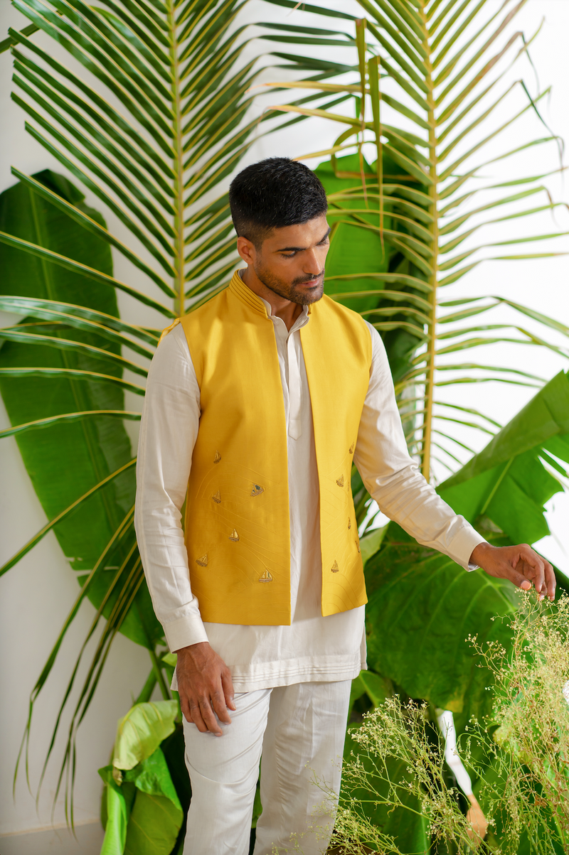 YELLOW BOAT BUNDI