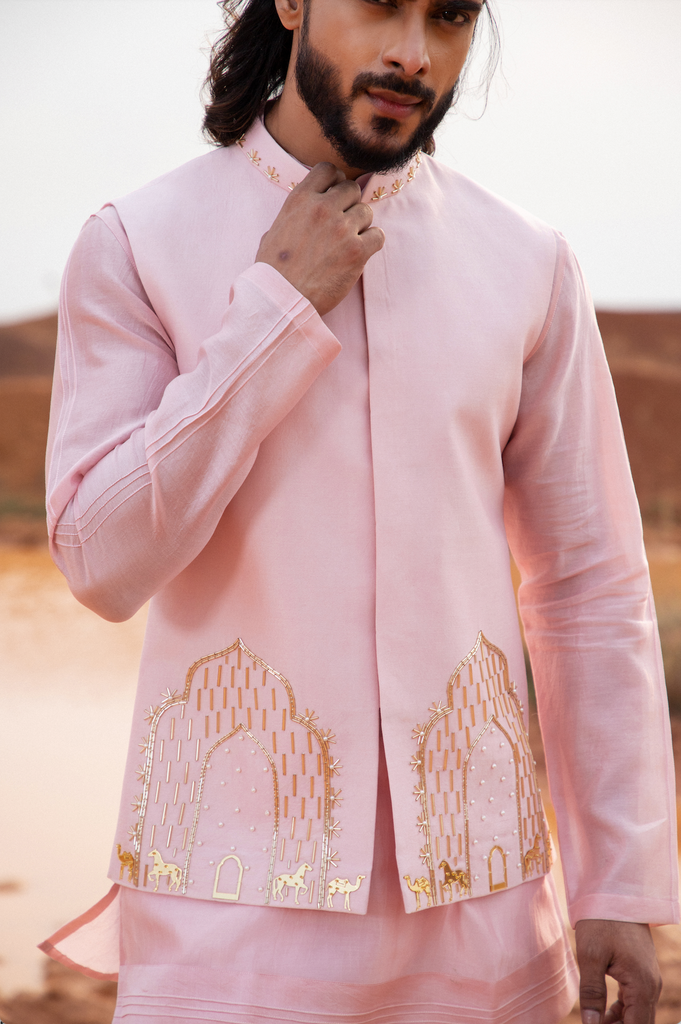BLUSH ARCHES BUNDI