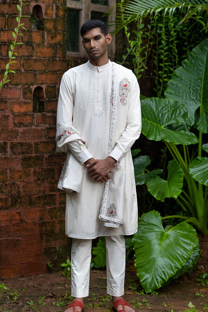 WHITE KURTA WITH PANTS AND STOLE SET