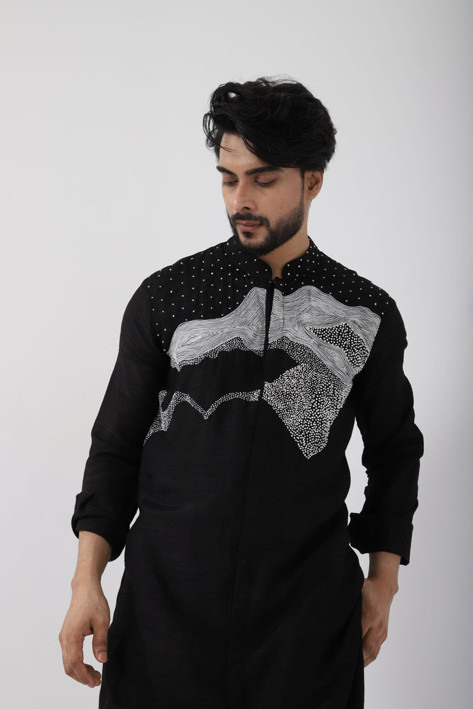NOIR ECLIPSE KURTA SET