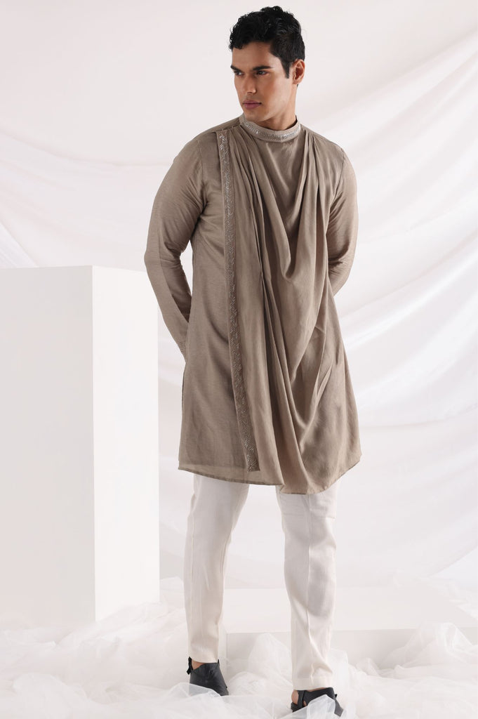 AURYN GOLD KURTA SET