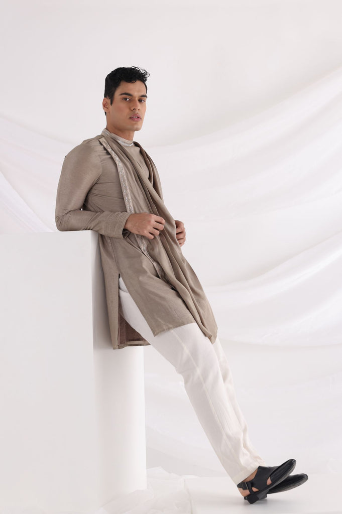 AURYN GOLD KURTA SET