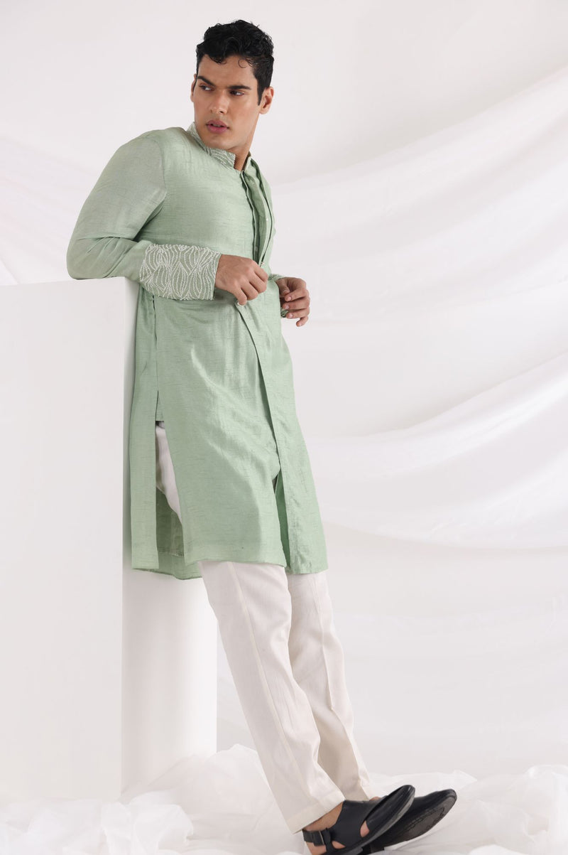 VERN EMBROIDERED KURTA SET