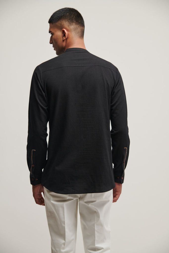 DIAGONAL PLACKET KURTA IN BLACK