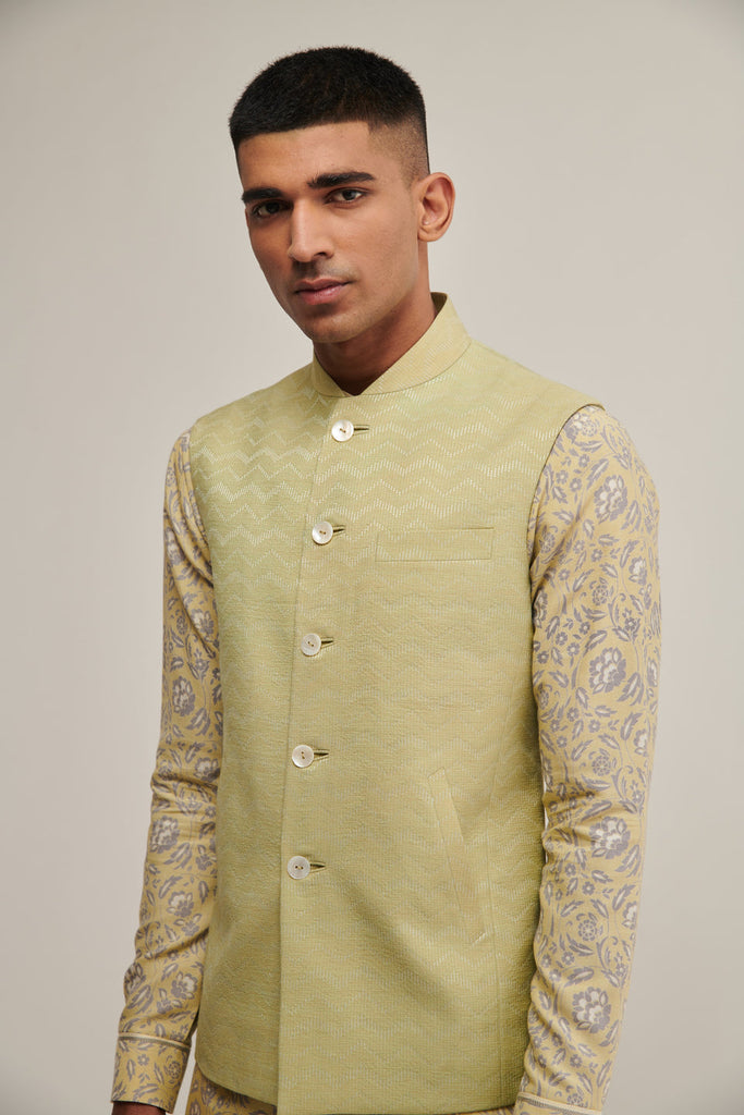 COTTON SILK ZIGZAG JAWAHAR JACKET IN PALE MINT