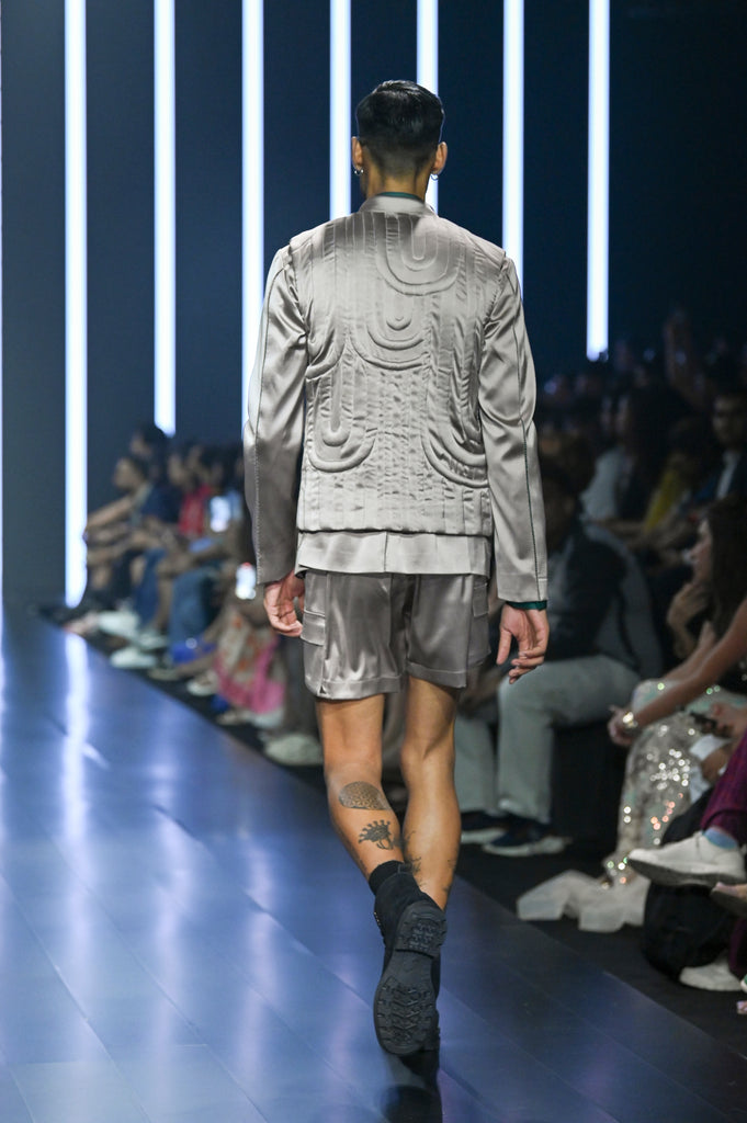 QUILTED VEST WITH BLAZER AND SHORTS