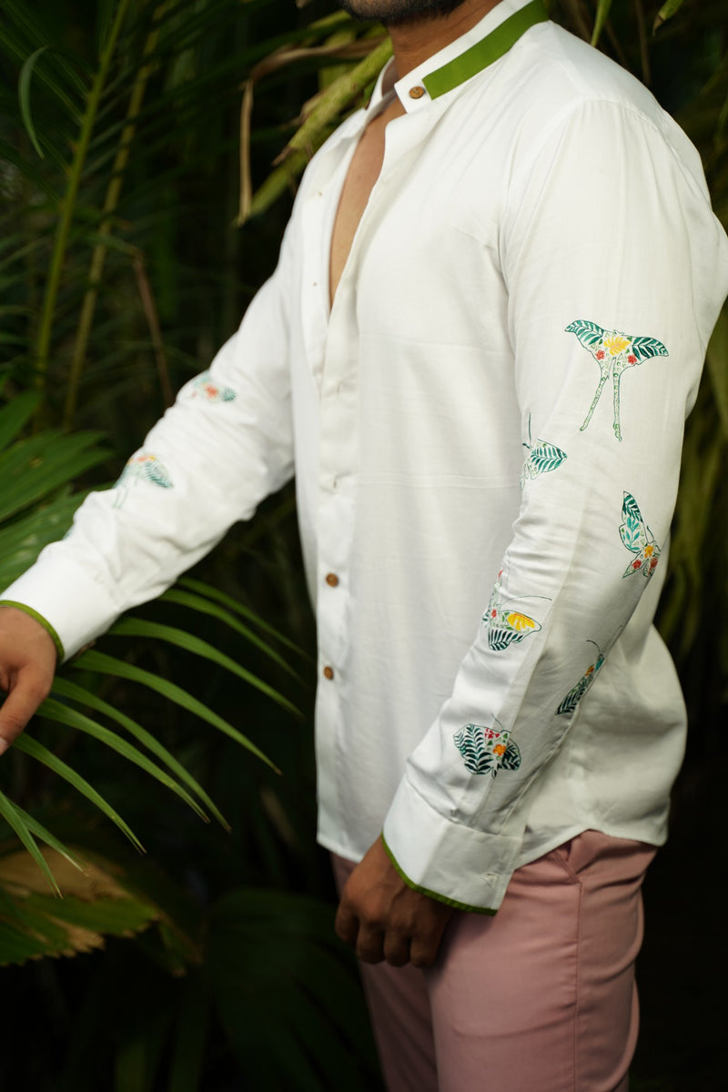 TROPIKUS MOTH SHIRT