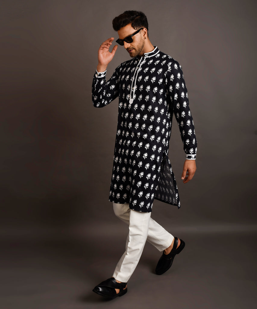 BLACK KURTA WITH FLORAL MOTIF