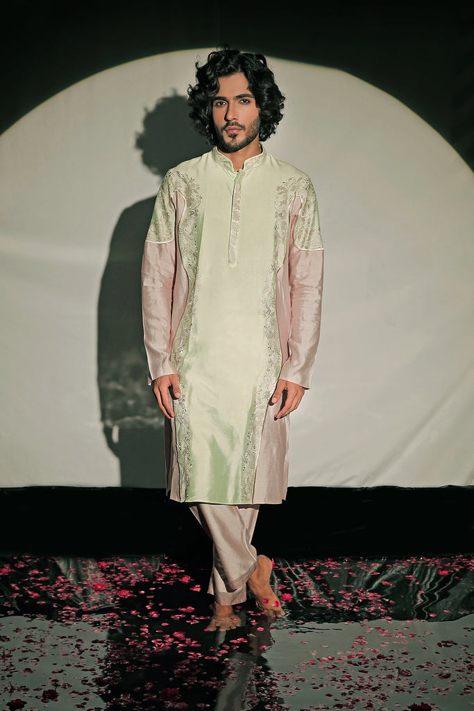 NIVAAR KURTA SET