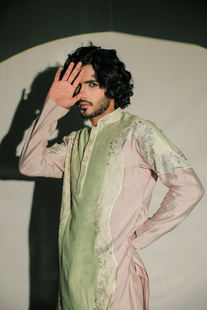 NIVAAR KURTA SET