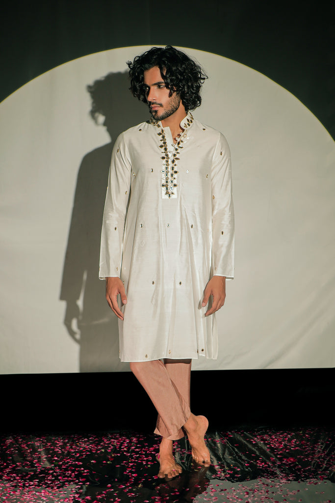 AKSHAR KURTA SET