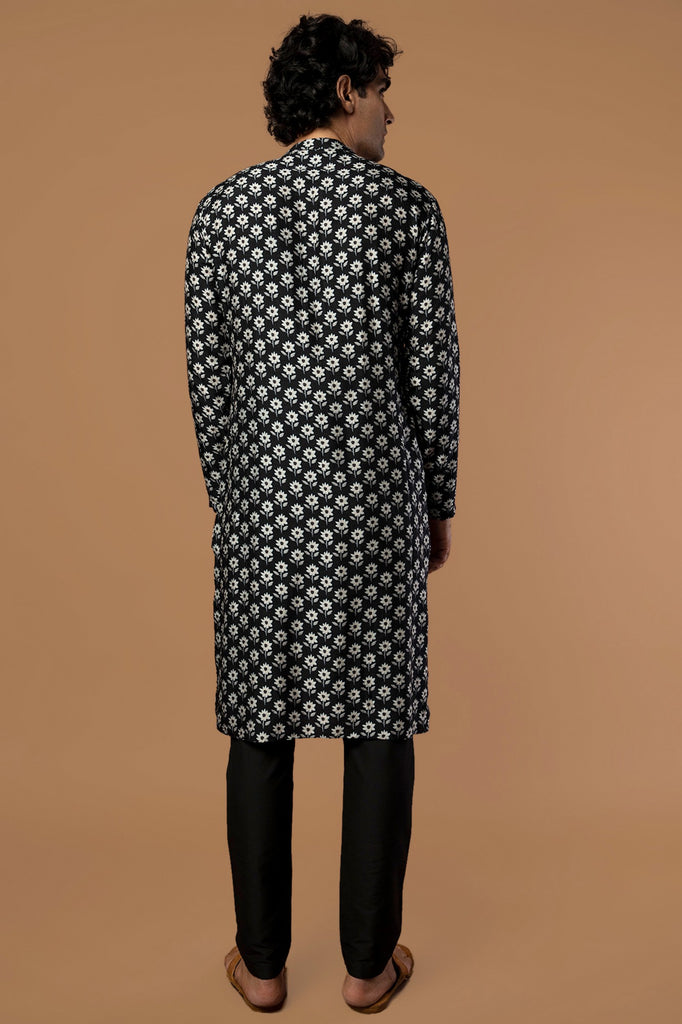 BLACK STAR PUFF KURTA