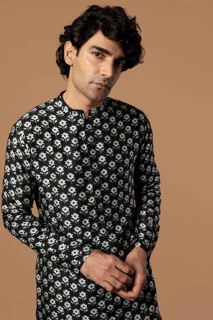 BLACK STAR PUFF KURTA