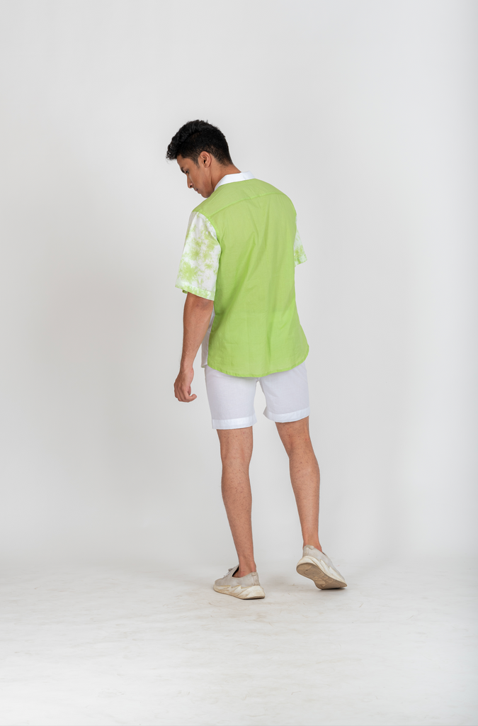 GREEN SCENE SHORTS