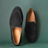 BLACK SIGNATURE SLIP ONS
