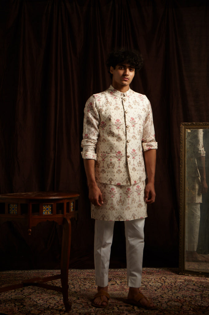 The Greenhouse Mal Cotton Kurta Pajama Set in Khakhi and Pink with matching Bandi